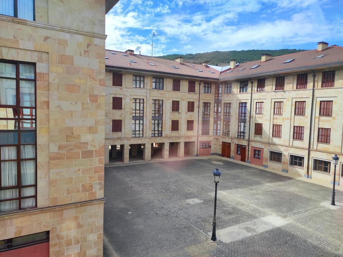Apartamento Parque Europa Ezcaray Exterior foto