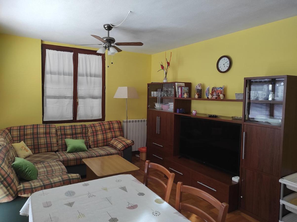 Apartamento Parque Europa Ezcaray Exterior foto