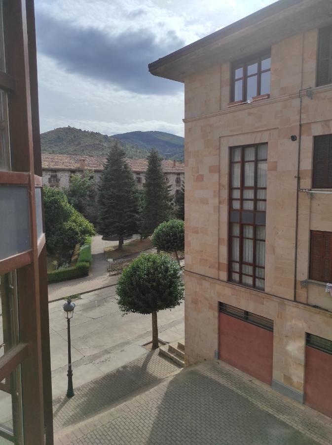 Apartamento Parque Europa Ezcaray Exterior foto